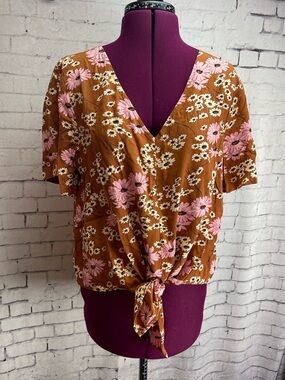 Madewell size large Hillside Daisies Tie-Front Top